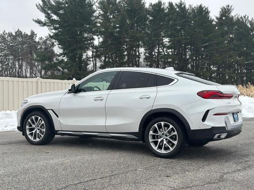 2023 BMW X6 xDrive40i