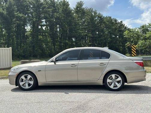 2008 BMW 528 i