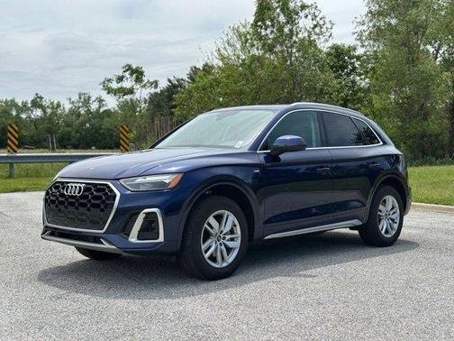 Navarra Blue Metallic 2022 Audi Q5 45 S line quattro Premium