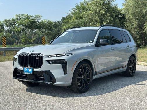 2024 BMW X7 M60i