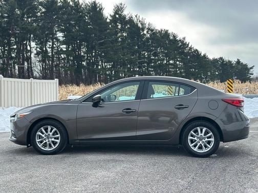 2017 Mazda Mazda3 Sport
