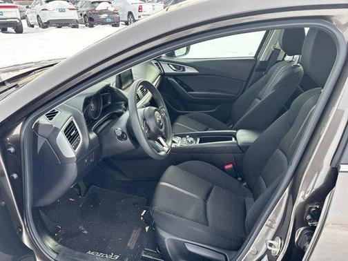 2017 Mazda Mazda3 Sport