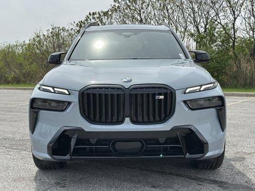 2025 BMW X7 M60i