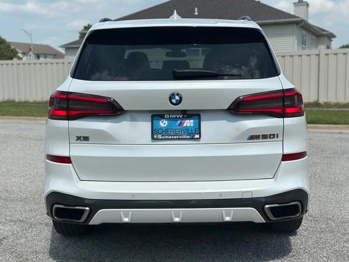 2022 BMW X5 M50i