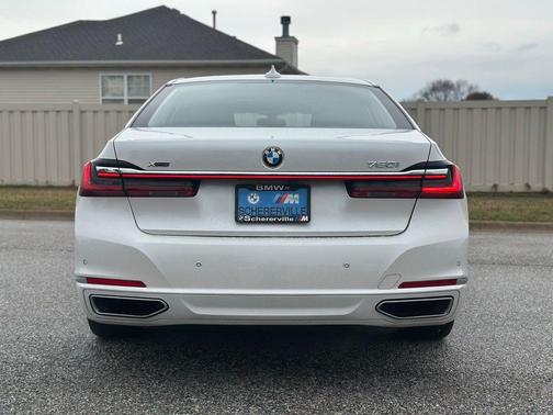 2022 BMW 750 i xDrive
