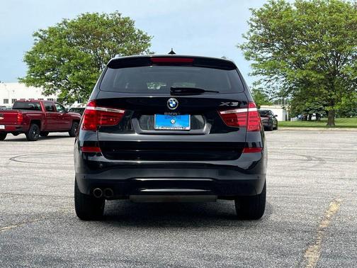 Black Sapphire Metallic 2024 BMW X3 xDrive30i