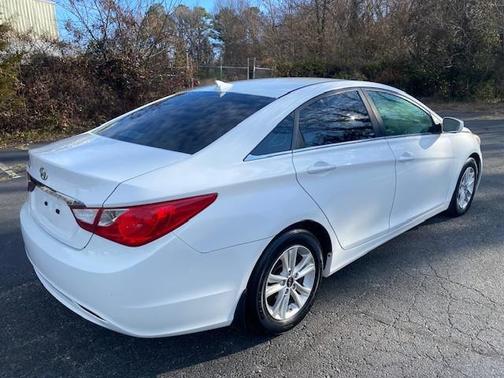 2012 Hyundai SONATA GLS