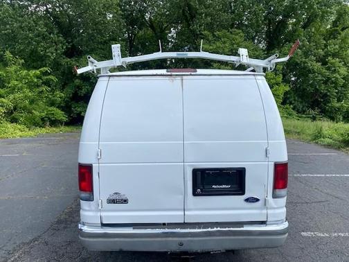 2002 Ford E150 Cargo