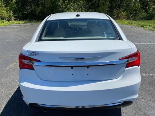 2013 Chrysler 200 Limited