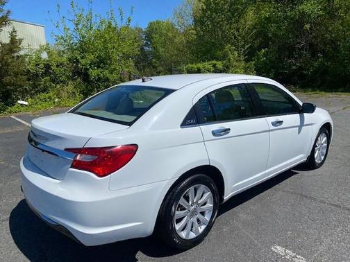 2013 Chrysler 200 Limited