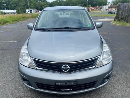 2011 Nissan Versa 1.8 S