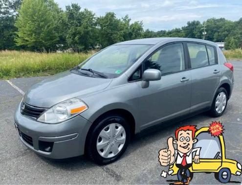 2011 Nissan Versa 1.8 S