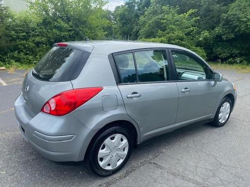 2011 Nissan Versa 1.8 S