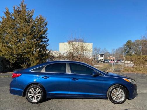 2016 Hyundai SONATA SE