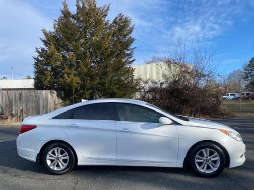 Shimmering White Mica 2012 Hyundai SONATA GLS
