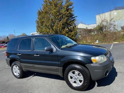 2005 Ford Escape XLT