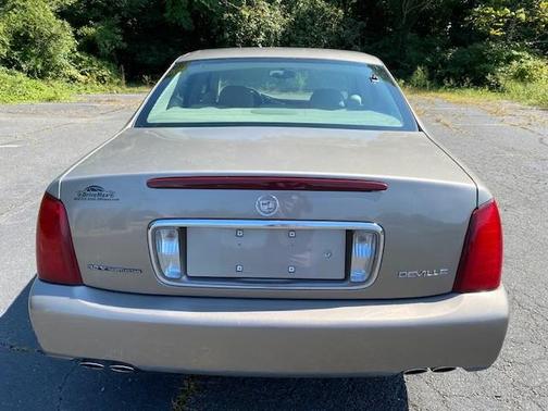 2003 Cadillac DeVille Base