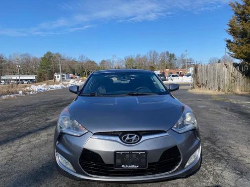 2012 Hyundai Veloster Base