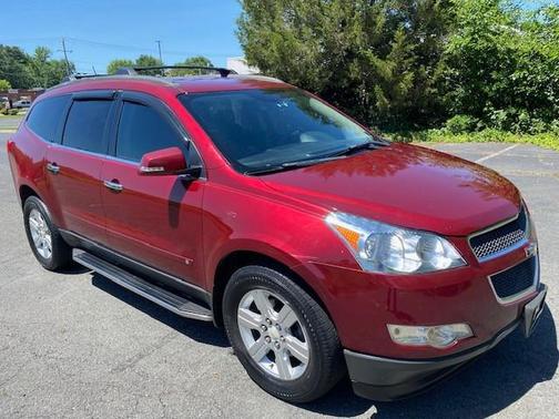 Maroon 2010 Chevrolet Traverse LT