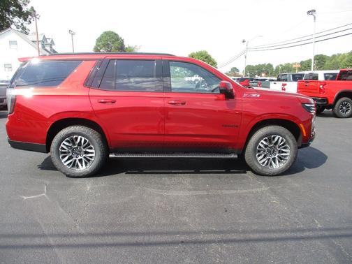 2025 Chevrolet Tahoe 4WD Z71