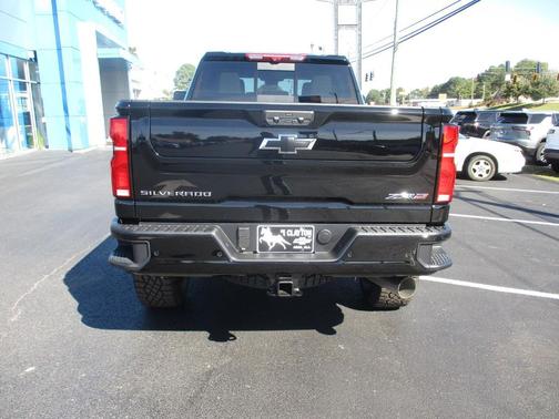 2026 Chevrolet Silverado 2500 Crew Cab, Standard Bed, XR2, 4WD