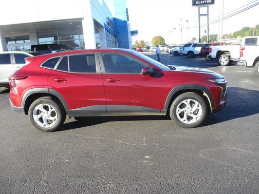 2024 Chevrolet Trax LS