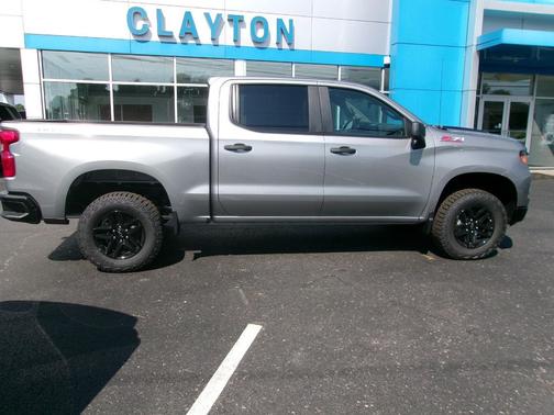 Sterling Gray Metallic 2026 Chevrolet Silverado 1500 Custom Trail Boss