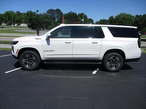 2025 Chevrolet Suburban 4WD Z71