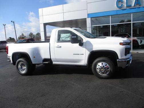 2026 Chevrolet Silverado 3500 LT