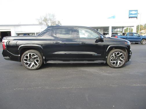 2024 Chevrolet Silverado EV First-Edition RST 4WD
