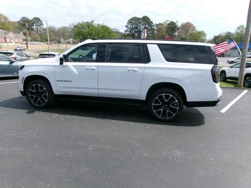 Summit White 2026 Chevrolet Suburban RST