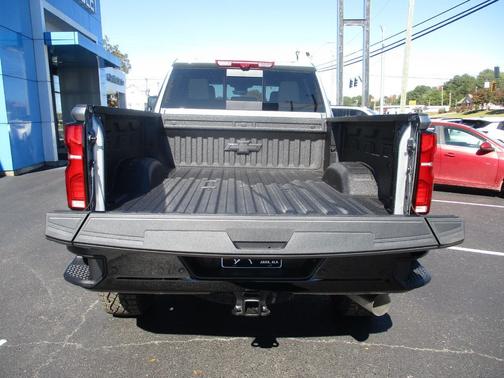 2026 Chevrolet Silverado 2500 Crew Cab, Standard Bed, XR2, 4WD