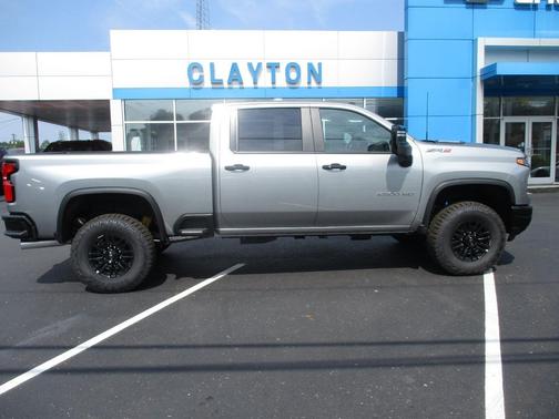 2025 Chevrolet Silverado 2500 4WD Crew Cab Standard Bed ZR2