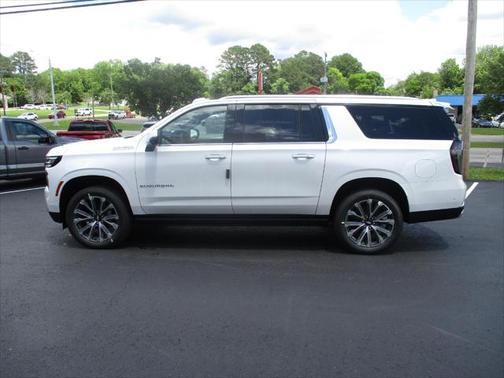2025 Chevrolet Suburban 4WD High Country