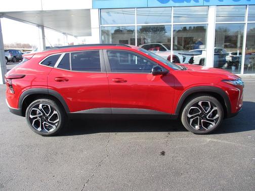 2026 Chevrolet Trax FWD 2RS