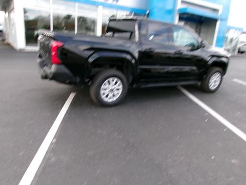 2025 Toyota Tacoma SR