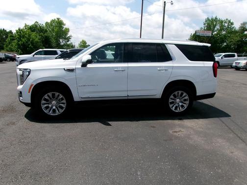 Summit White 2025 GMC Yukon Denali