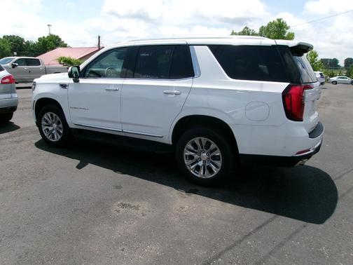 Summit White 2025 GMC Yukon Denali