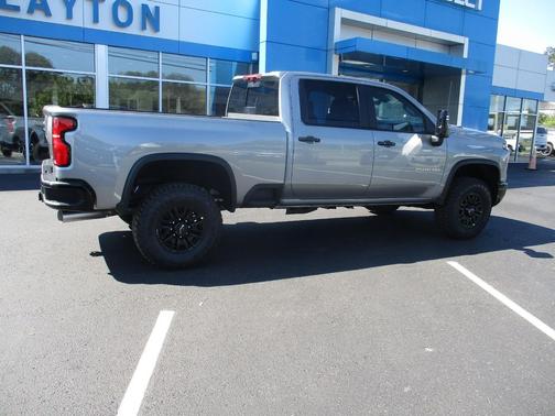 2026 Chevrolet Silverado 2500 ZR2