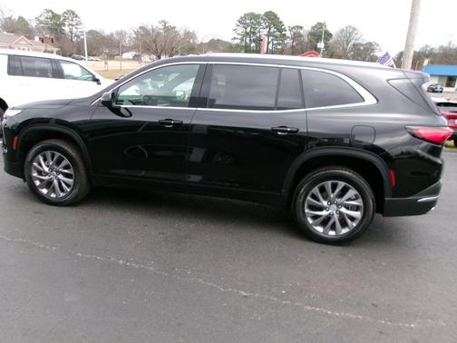 2025 Buick Enclave Preferred FWD