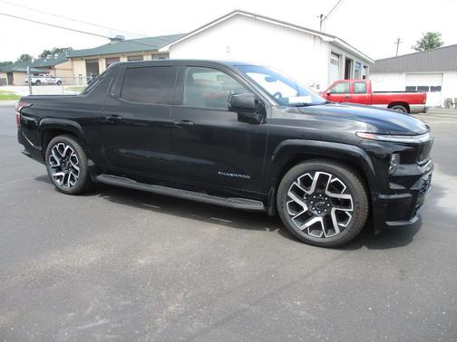 2024 Chevrolet Silverado EV First-Edition RST 4WD