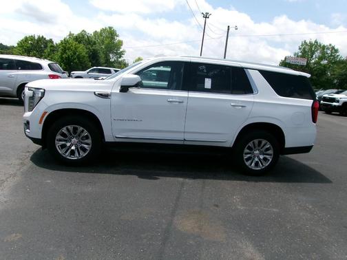 Summit White 2025 GMC Yukon Denali