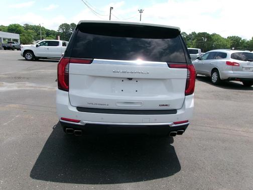 Summit White 2025 GMC Yukon Denali