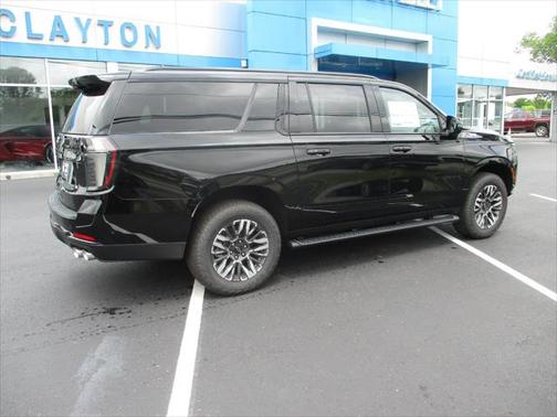 2025 Chevrolet Suburban 4WD Z71