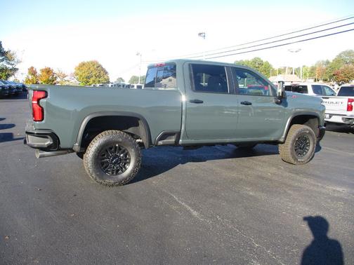 2026 Chevrolet Silverado 2500 ZR2