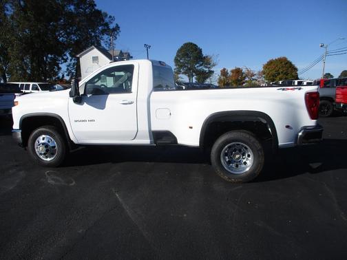 2026 Chevrolet Silverado 3500 LT