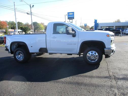 2026 Chevrolet Silverado 3500 LT