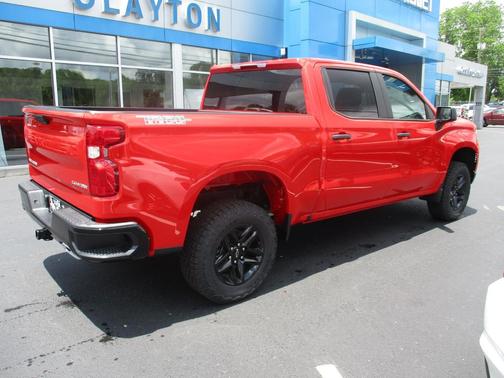 2025 Chevrolet Silverado 1500 Custom Trail Boss