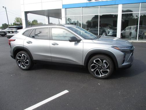 2025 Chevrolet Trax FWD 2RS