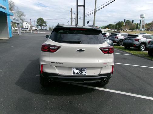 White Sands 2026 Chevrolet Trailblazer RS